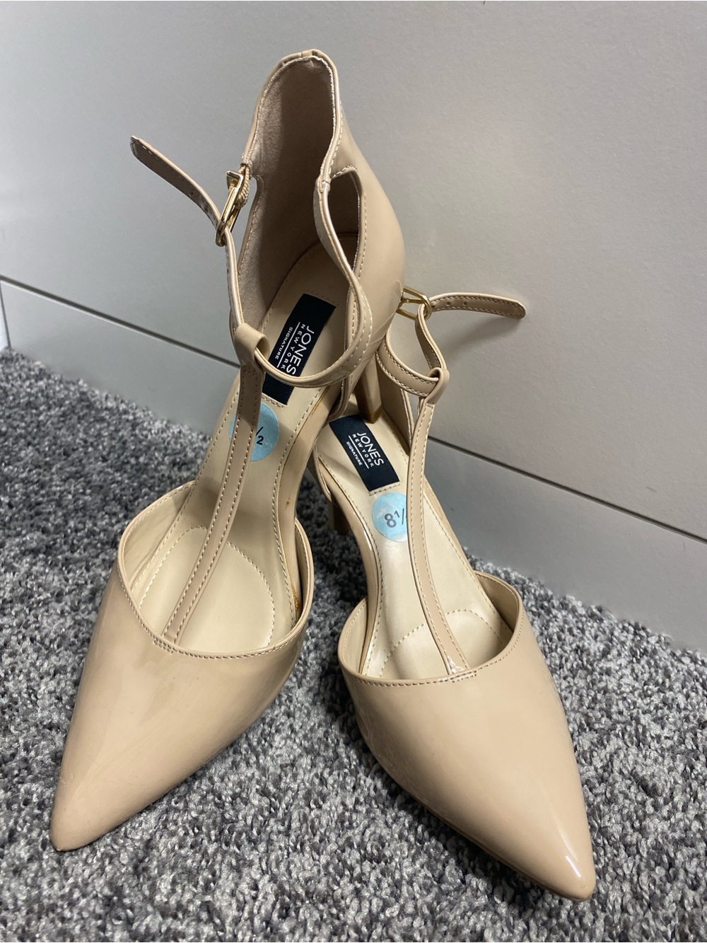 Jones New York Beige Patent T-Strap Pointed-Toe Heels
